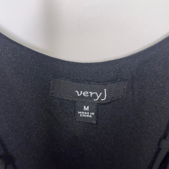 VERY J Black Flowy Mini Dress M - Picture 8 of 8